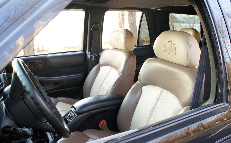 Seats of S10
