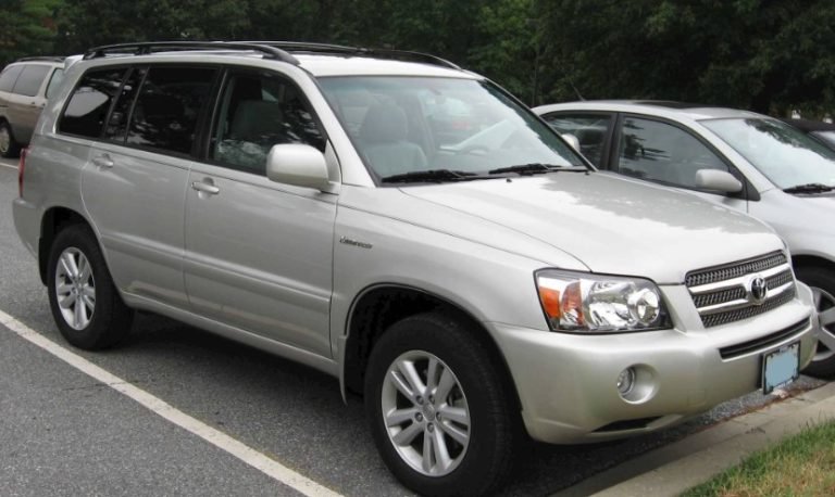 5 Common 2005 Toyota Highlander Problems & Their Solutions